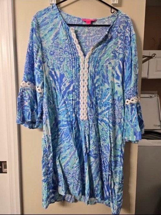 Lilly Pulitzer Dresses & Skirts - Lilly Pulitzer Blue & Aqua Printed Lace-Trim Tunic